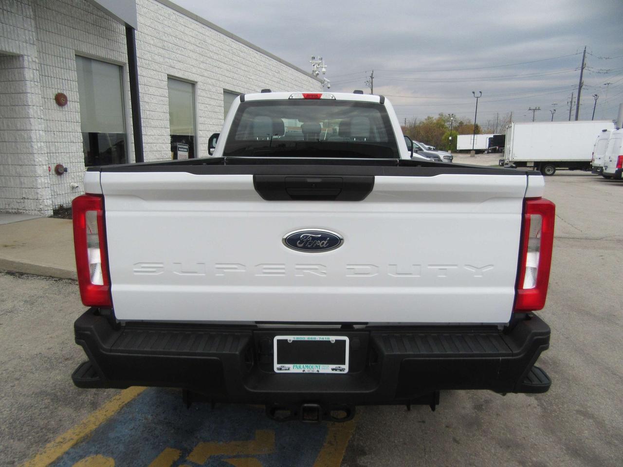 2024 Ford F-250 CREW CAB 4X4 8FT LONG BOX Photo3