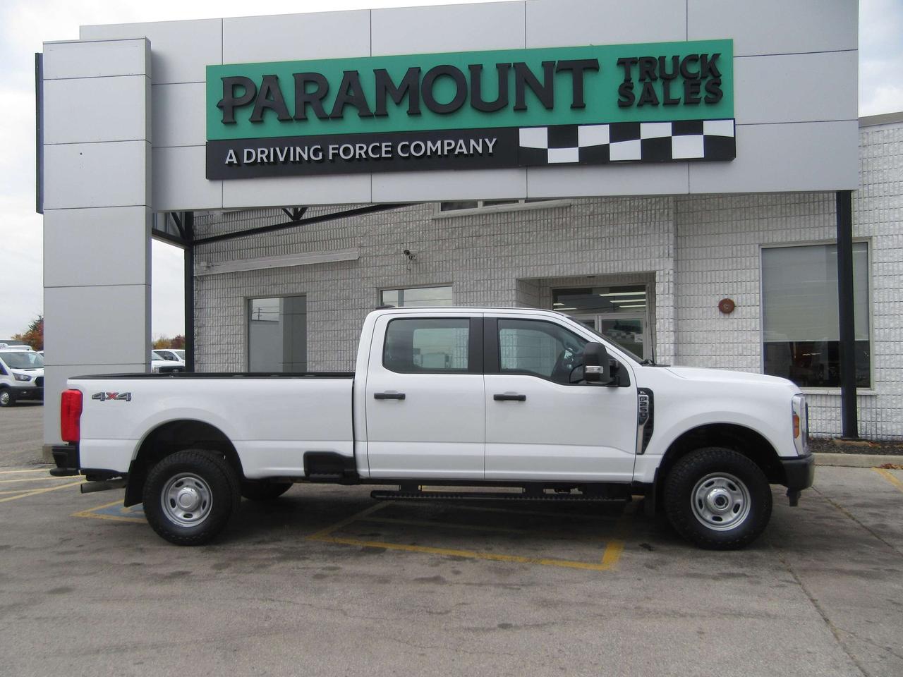 2024 Ford F-250 CREW CAB 4X4 8FT LONG BOX Photo5