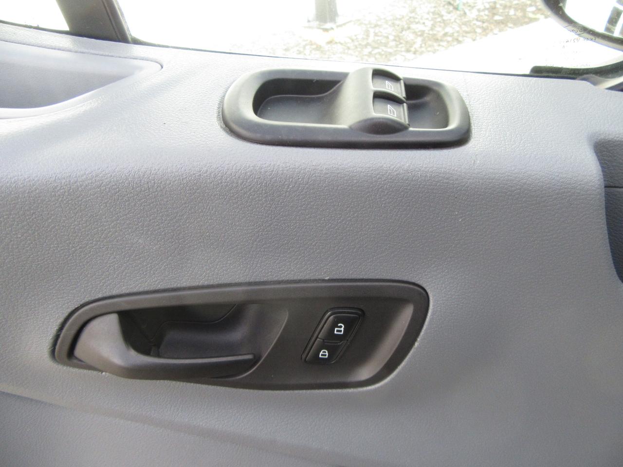 2018 Ford Transit T-350 VERSALIFT BUCKET PACKAGE Photo