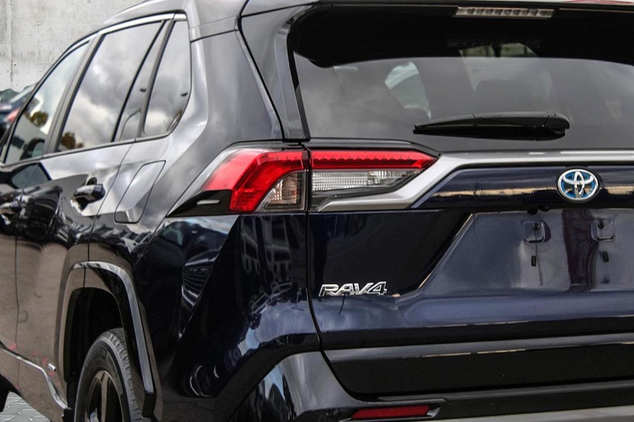 2021 Toyota RAV4 Hybrid Hybrid XLE AWD  BkpCam HtdSeats Photo