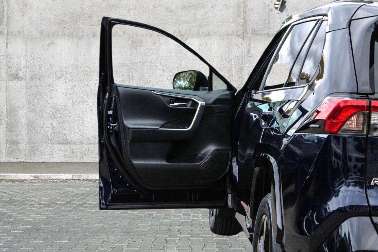 2021 Toyota RAV4 Hybrid Hybrid XLE AWD  BkpCam HtdSeats Photo