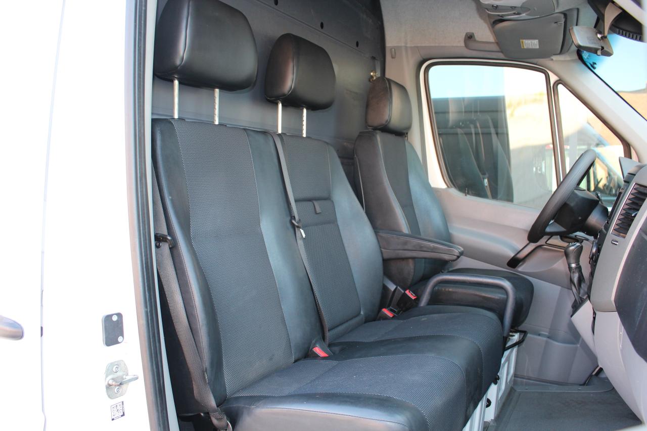 2017 Mercedes-Benz Sprinter SHELVES" - "3.0L DIESEL" - "TOW PKG" - "3 SEATER Photo4
