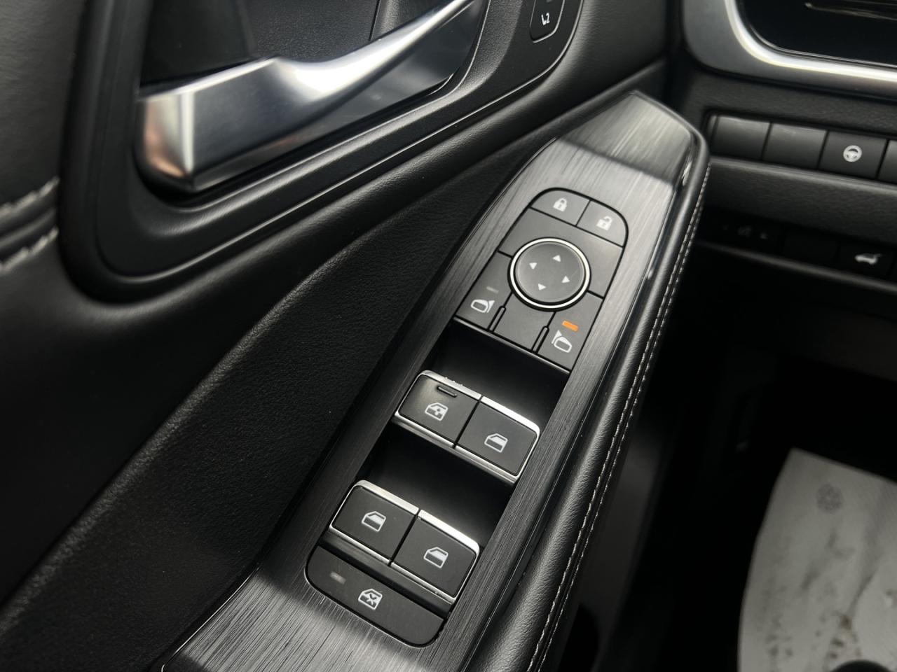 2023 Nissan Rogue SL AWD Pearl White   Pano Roof   Leather   Navi Photo