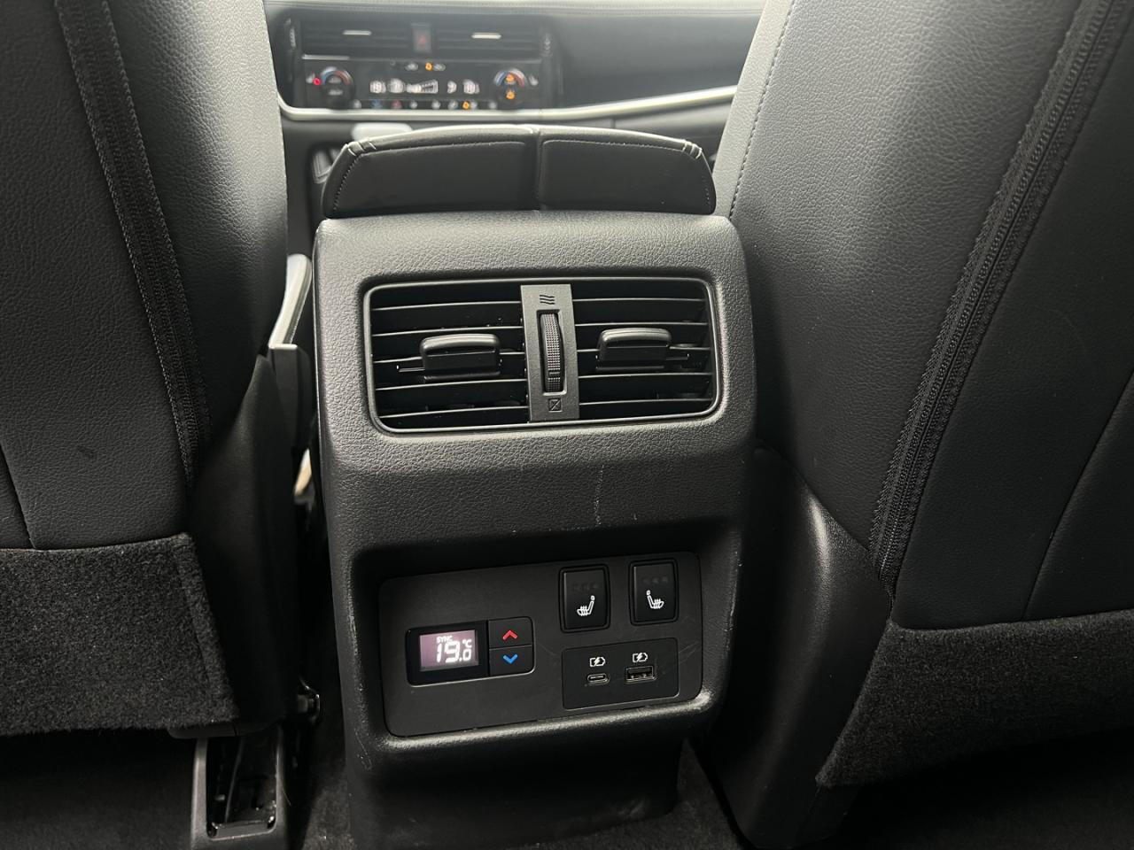 2023 Nissan Rogue SL AWD Pearl White   Pano Roof   Leather   Navi Photo