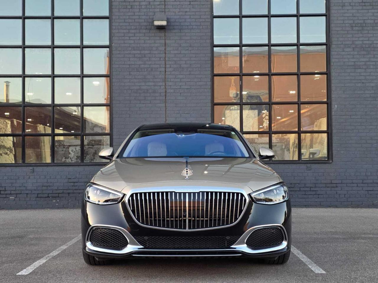 2022 Mercedes-Benz S-Class Maybach S 580 4MATIC Sedan Photo2