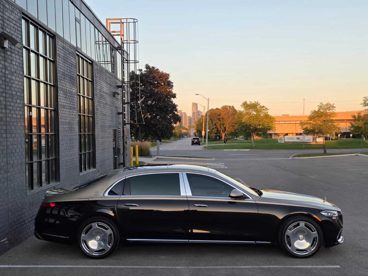 2022 Mercedes-Benz S-Class Maybach S 580 4MATIC Sedan Photo