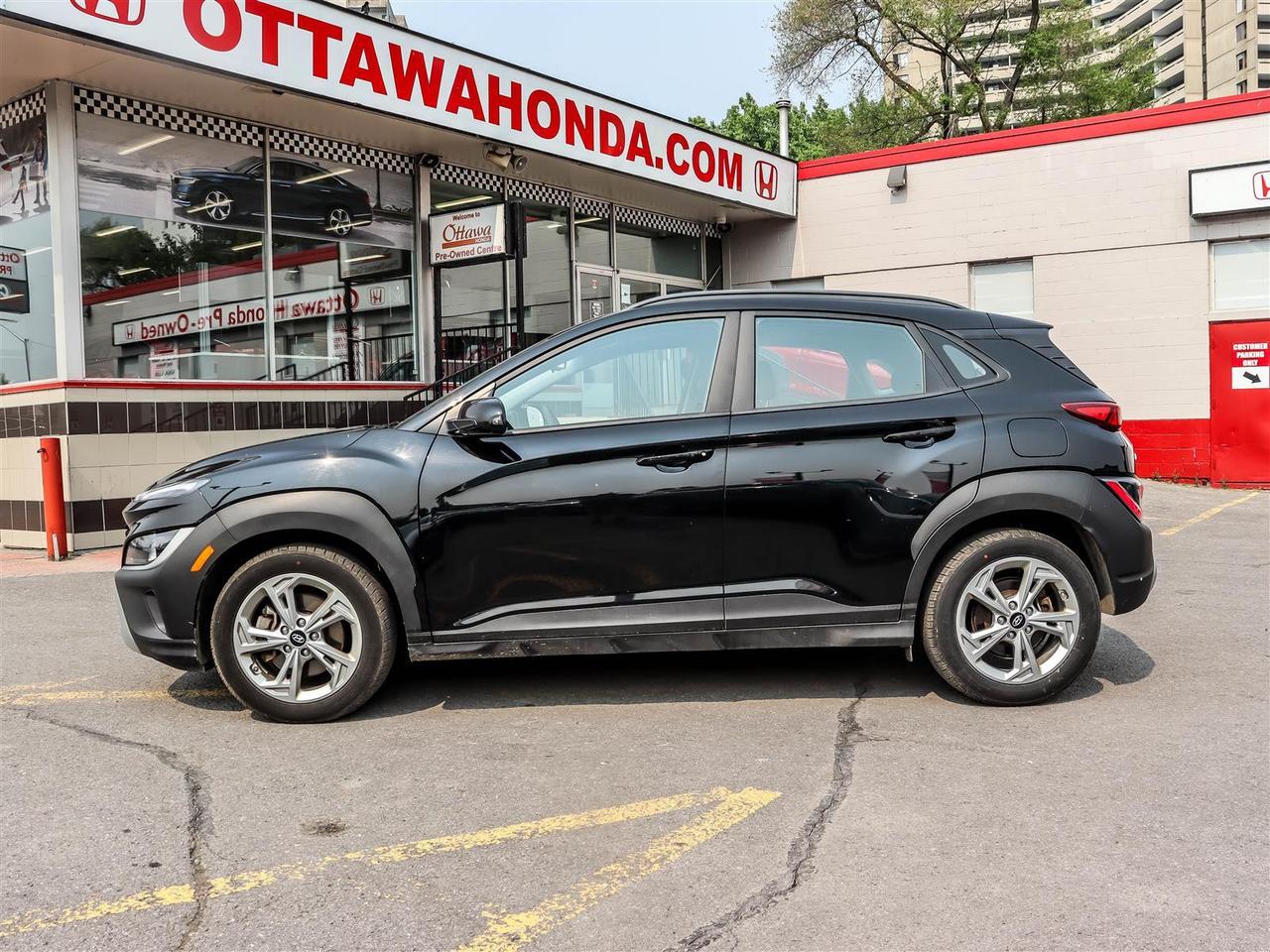 2023 Hyundai KONA 2.0L Preferred APPLE CARPLAY/ ANDROID AUTO Photo