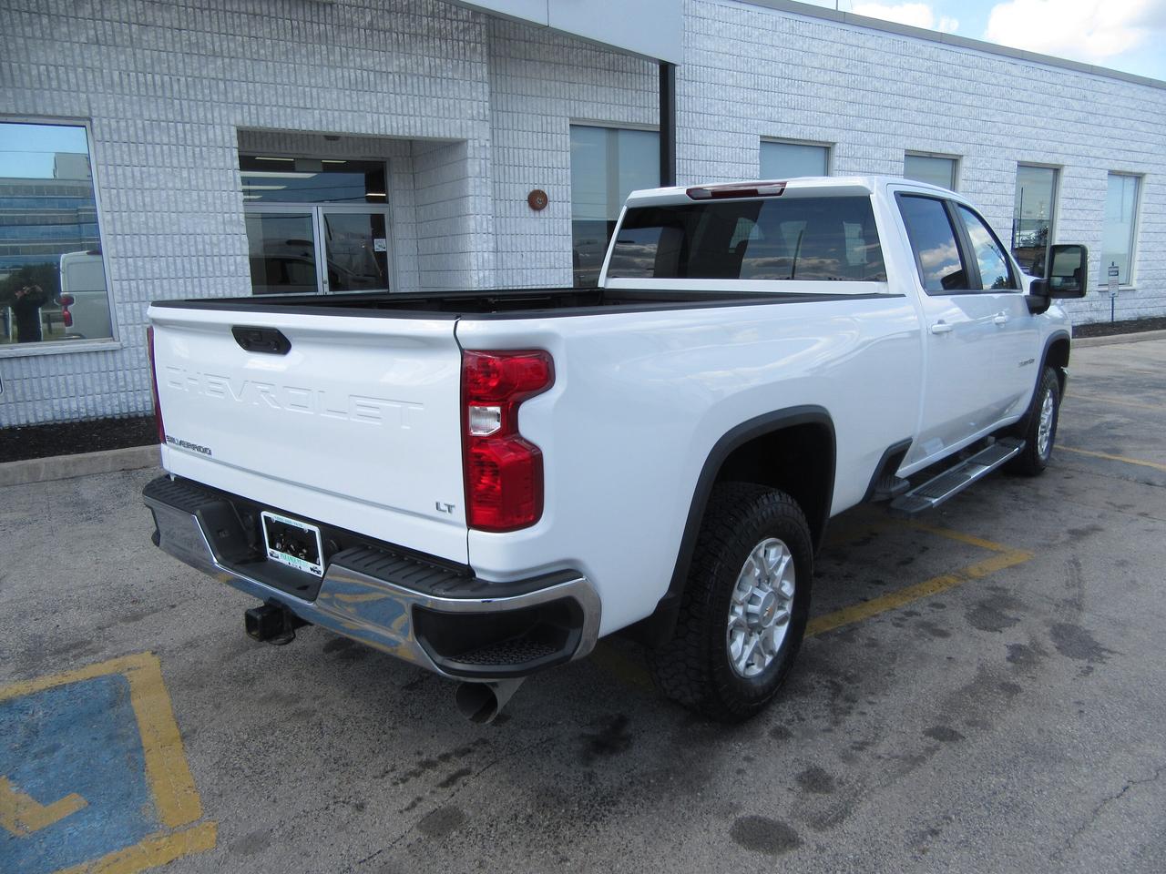 2024 Chevrolet 3500 LT HD DURAMAX DIESEL 4X4  & 8 FT LONG BOX Photo