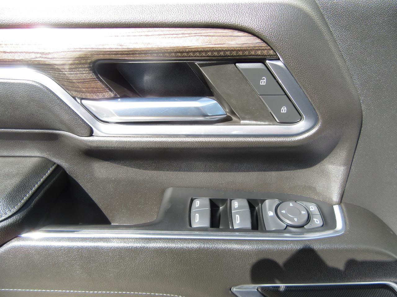 2024 Chevrolet 3500 LT HD DURAMAX DIESEL 4X4  & 8 FT LONG BOX Photo