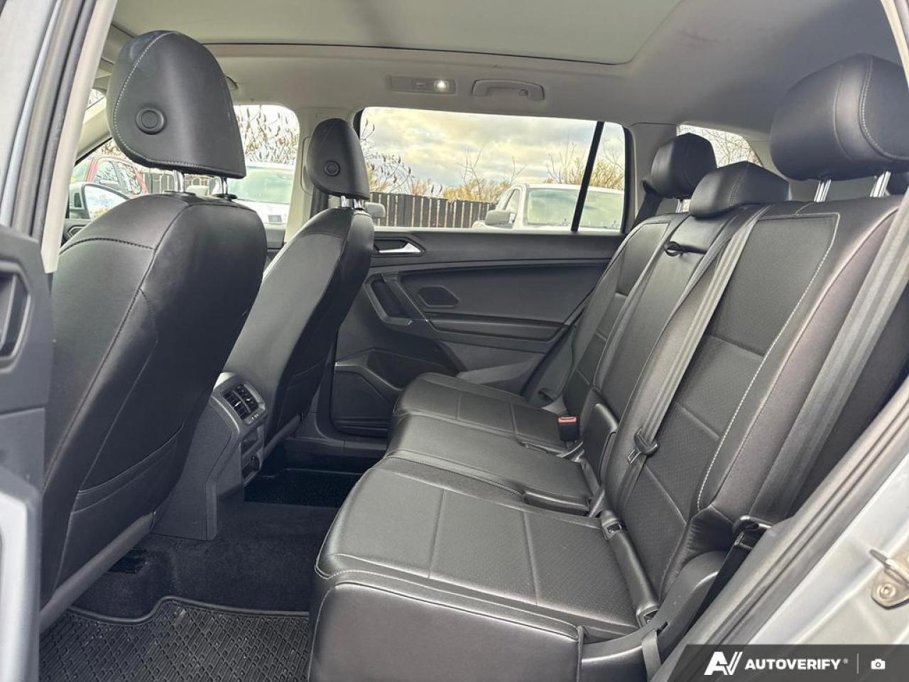 2020 Volkswagen Tiguan Comfortline BACKUP CAM   BLUETOOTH   HTD SEATS   K Photo