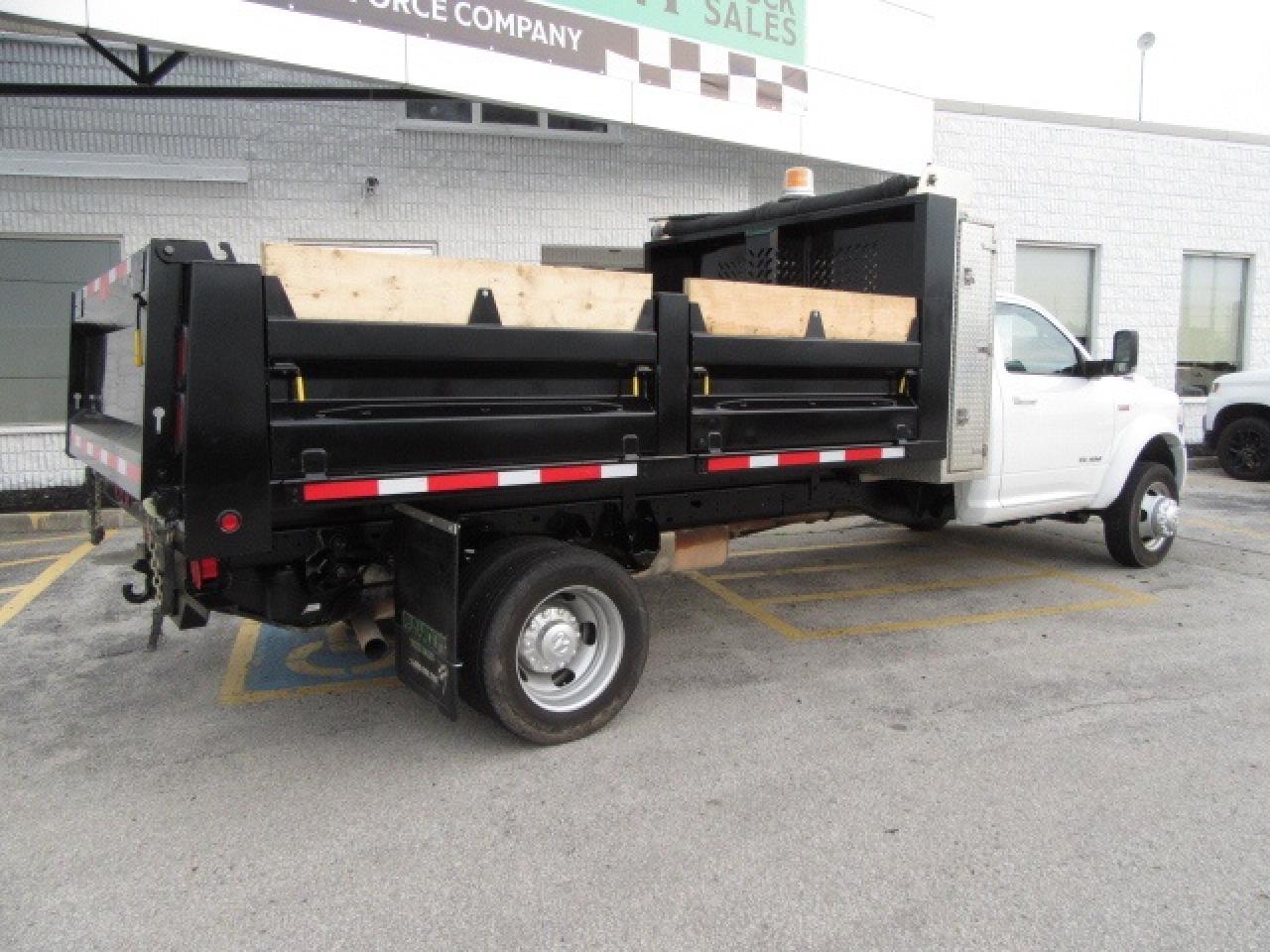 2022 Dodge RAM 5500 GAS AUTO 2WD WITH 13FT DUMP BOX & CROSS TOOL BOX Photo