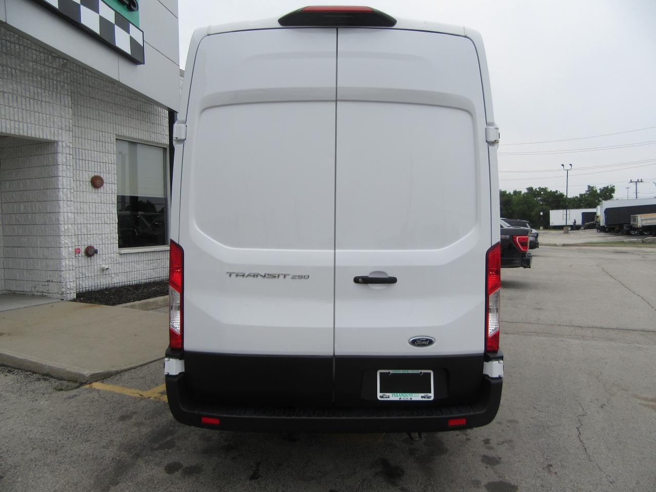 2023 Ford Transit T-250 148 HIGHROOF EXTRA LONG ALL WHEEL DRIVE Photo4