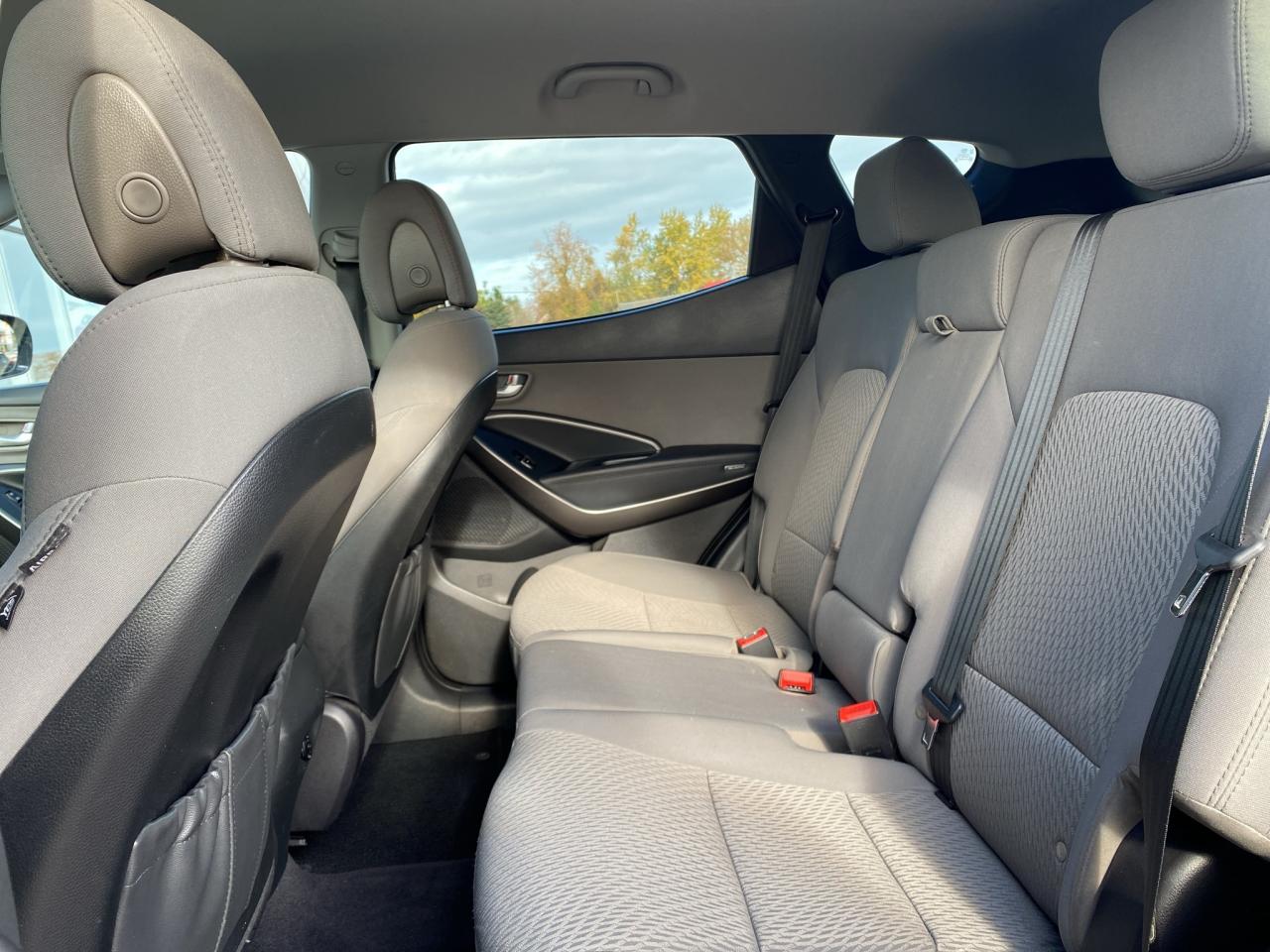 2018 Hyundai Santa Fe Sport AWD! HTD SEATS! 2.4L! BACK-UP CAM! Photo