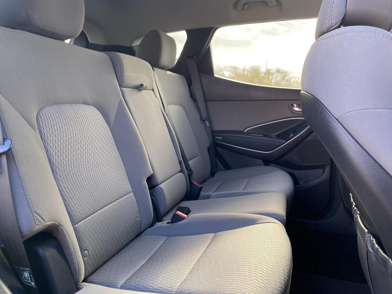 2018 Hyundai Santa Fe Sport AWD! HTD SEATS! 2.4L! BACK-UP CAM! Photo