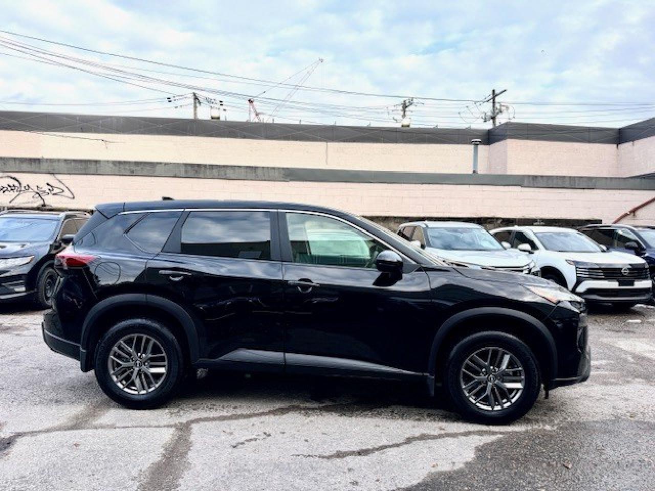 2024 Nissan Rogue S AWD, APPLE CARPLAY, BLIND SPOT, BLUETOOTH, ALLOY Photo