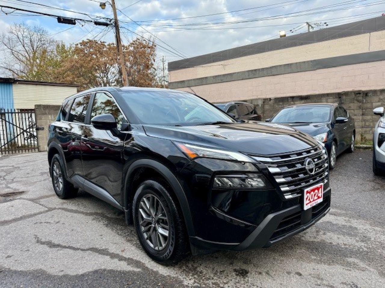 2024 Nissan Rogue S AWD, APPLE CARPLAY, BLIND SPOT, BLUETOOTH, ALLOY Photo