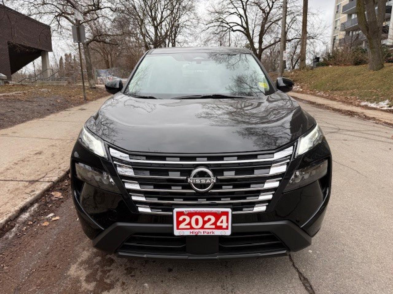 2024 Nissan Rogue S AWD, APPLE CARPLAY, BLIND SPOT, BLUETOOTH, ALLOY Photo
