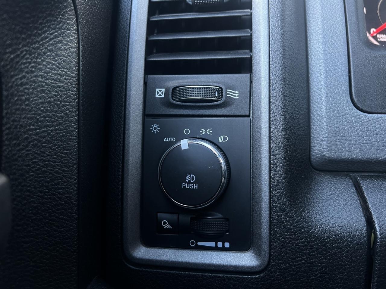 2019 RAM 1500 Classic Express Crew Cab 5.7 HEMI 4x4   Heated Sea Photo