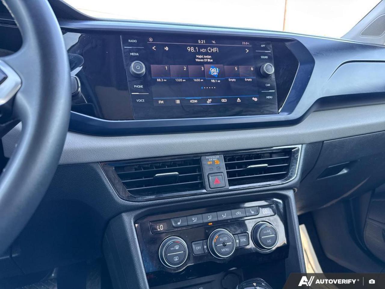 2022 Volkswagen Taos Comfortline BACKUP CAM   BLUETOOOTH   LEATHER INTE Photo