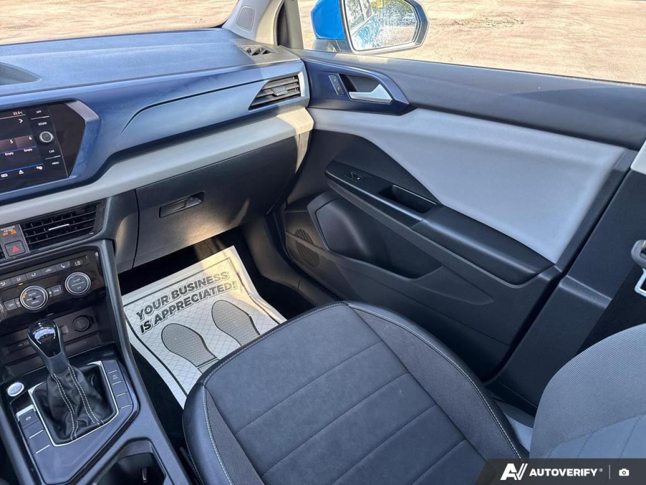 2022 Volkswagen Taos Comfortline BACKUP CAM   BLUETOOOTH   LEATHER INTE Photo