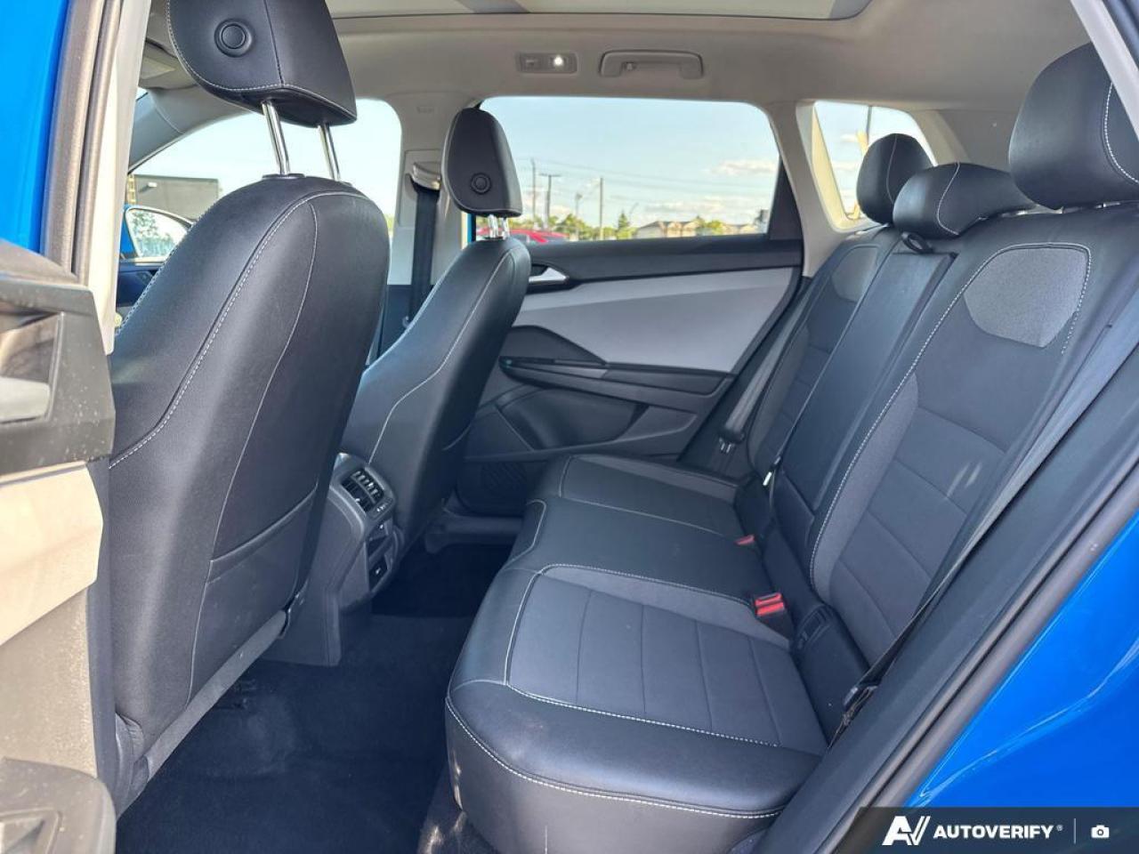 2022 Volkswagen Taos Comfortline BACKUP CAM   BLUETOOOTH   LEATHER INTE Photo