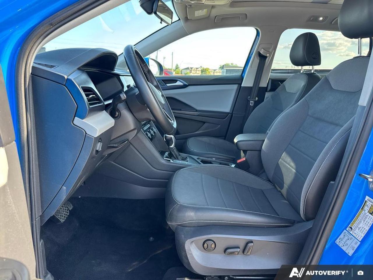 2022 Volkswagen Taos Comfortline BACKUP CAM   BLUETOOOTH   LEATHER INTE Photo