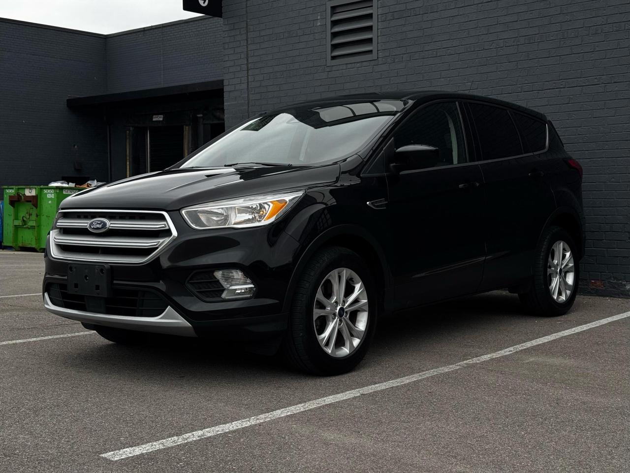 2019 Ford Escape SE 4WD Photo0