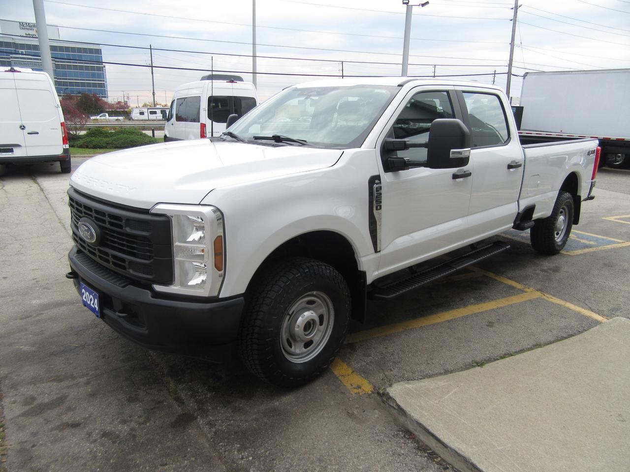 2024 Ford F-250 CREW CAB 4X4 8FT LONG BOX Photo4