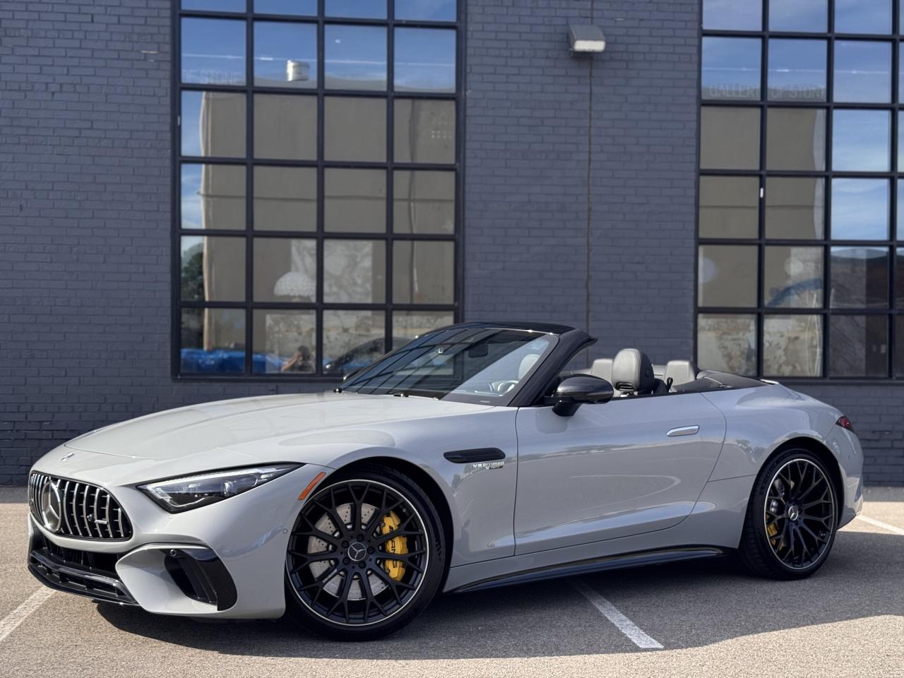 2022 Mercedes-Benz SL63 AMG ROADSTER Photo3