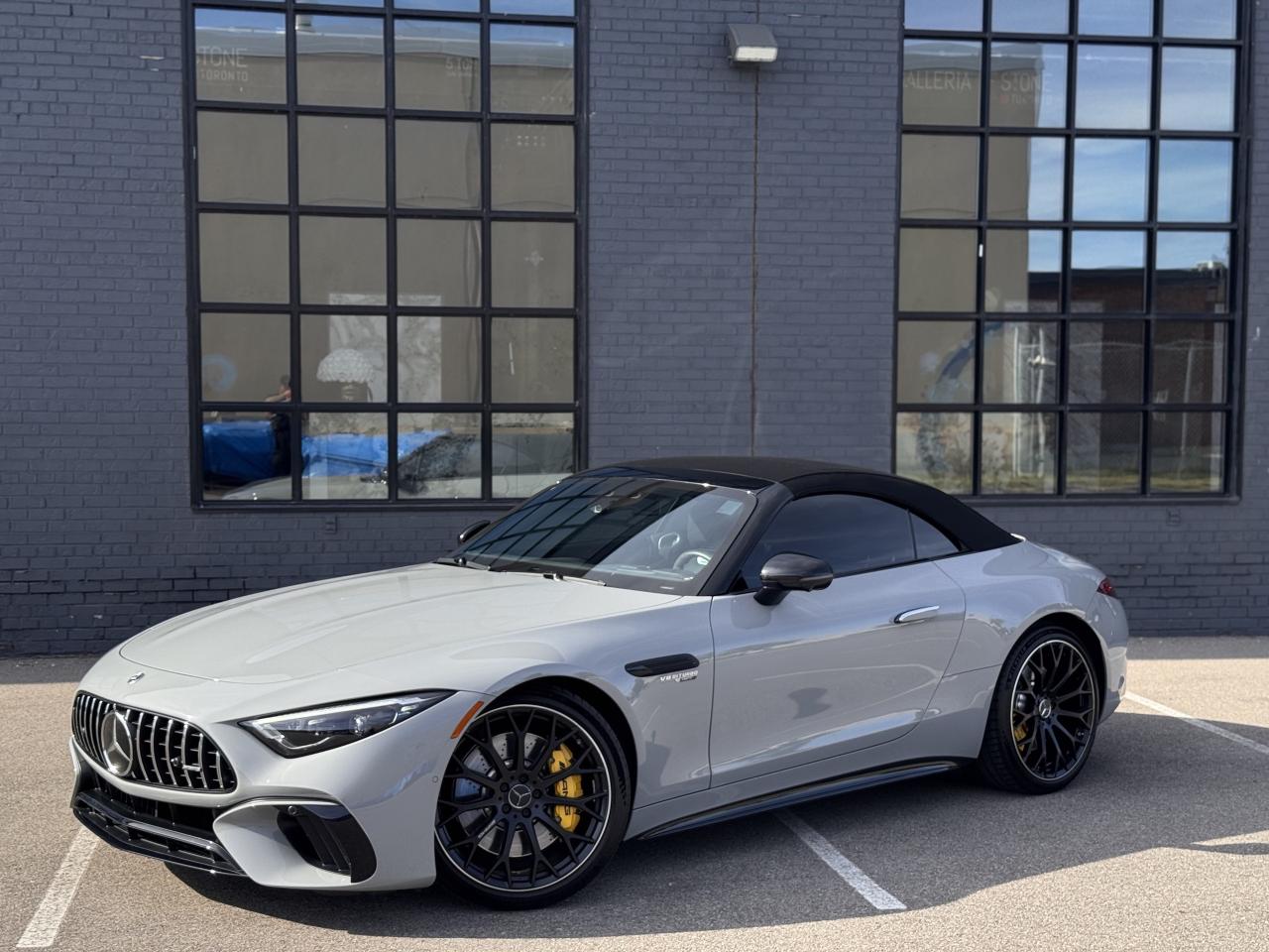 2022 Mercedes-Benz SL63 AMG ROADSTER Photo0