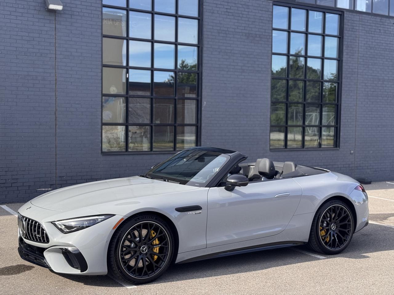2022 Mercedes-Benz SL63 AMG ROADSTER Photo