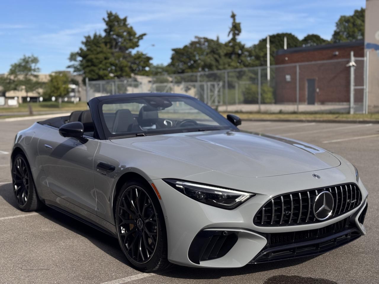 2022 Mercedes-Benz SL63 AMG ROADSTER Photo