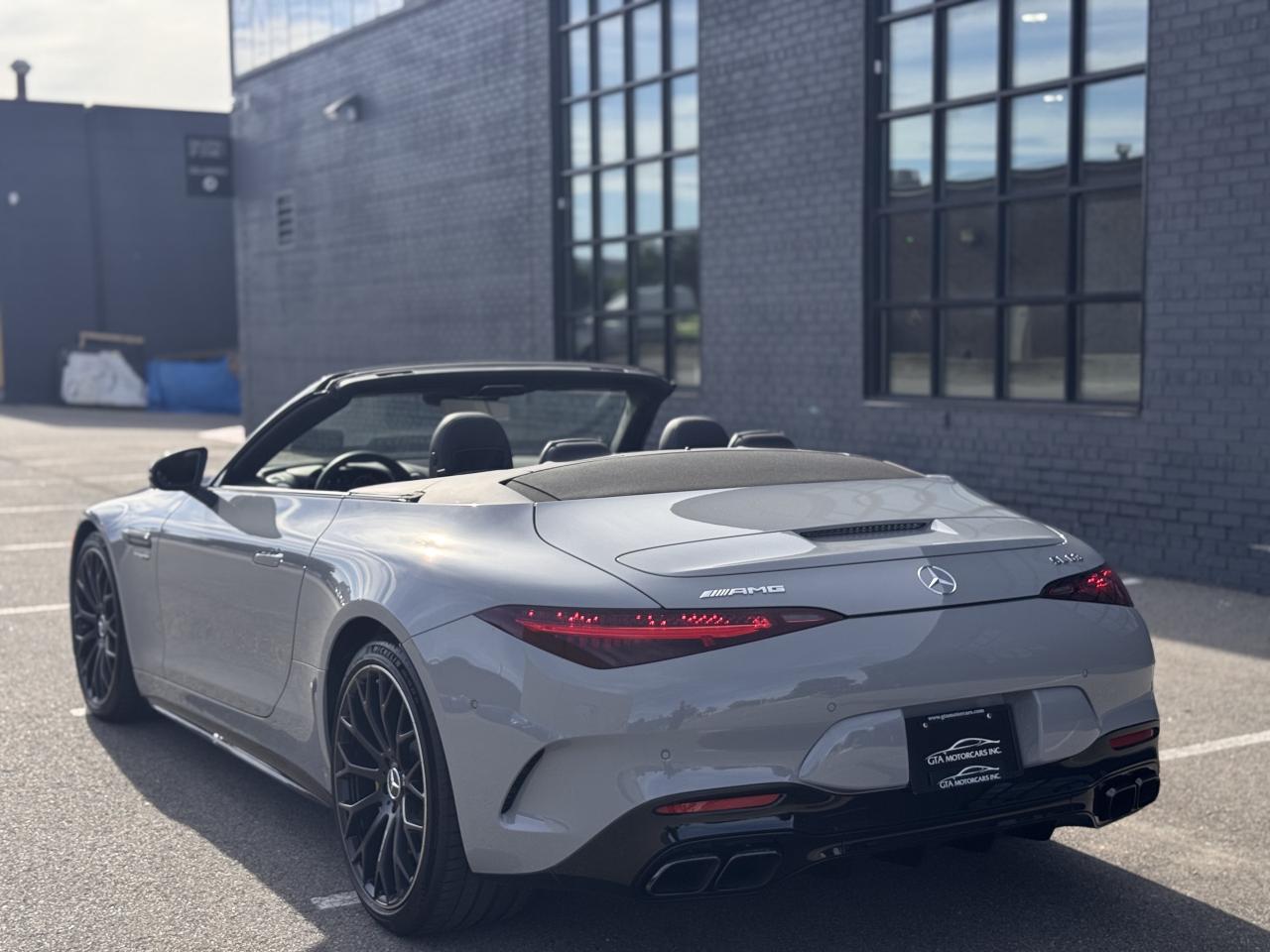 2022 Mercedes-Benz SL63 AMG ROADSTER Photo