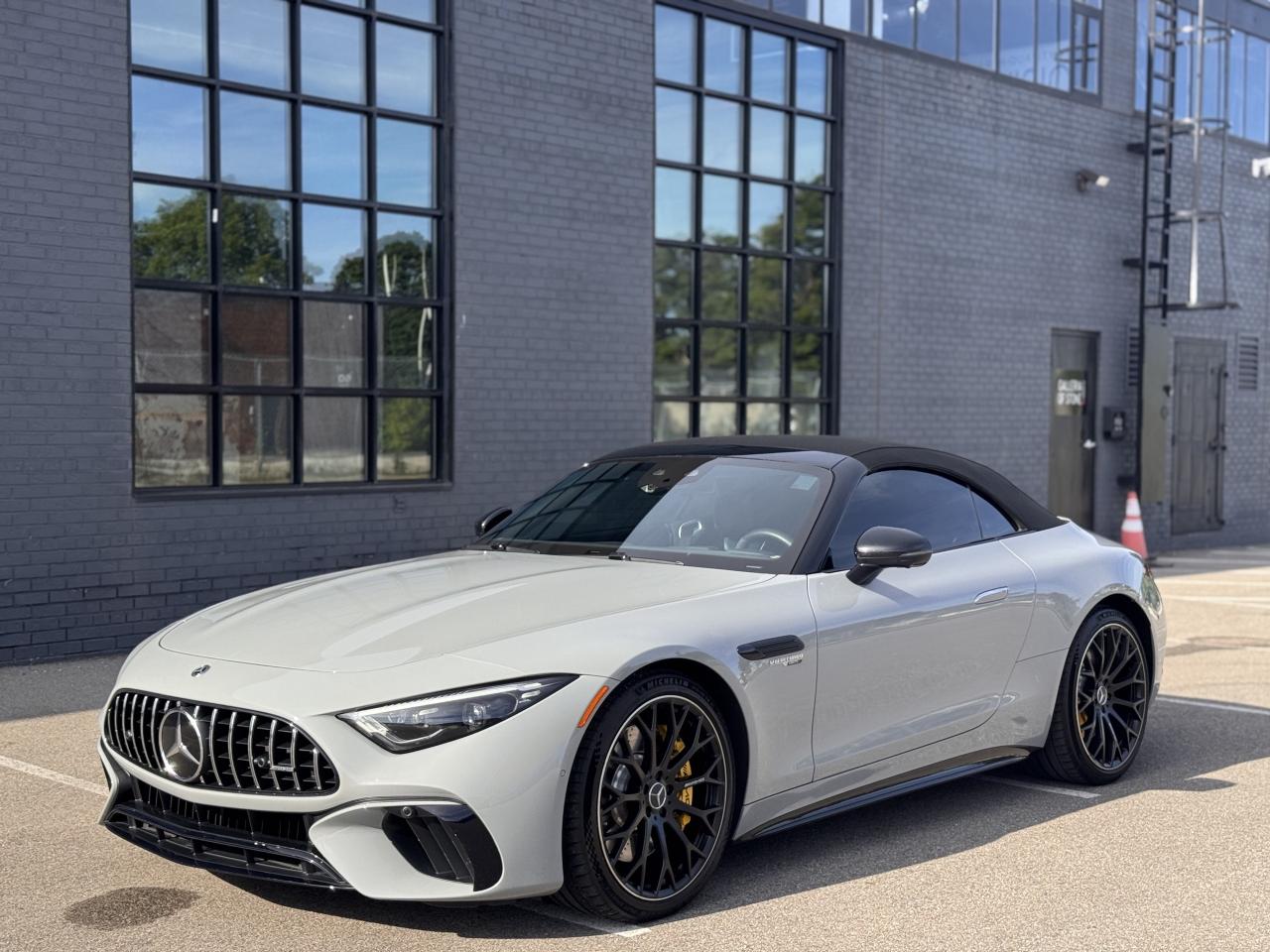 2022 Mercedes-Benz SL63 AMG ROADSTER Photo