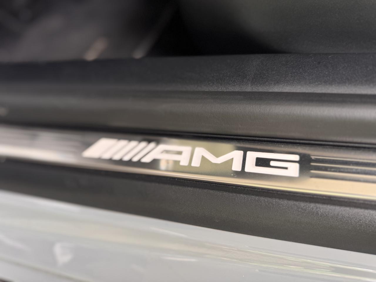 2022 Mercedes-Benz SL63 AMG ROADSTER Photo