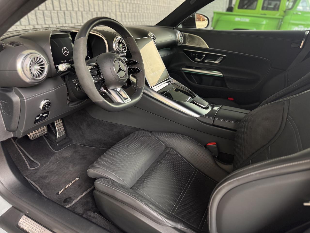 2022 Mercedes-Benz SL63 AMG ROADSTER Photo