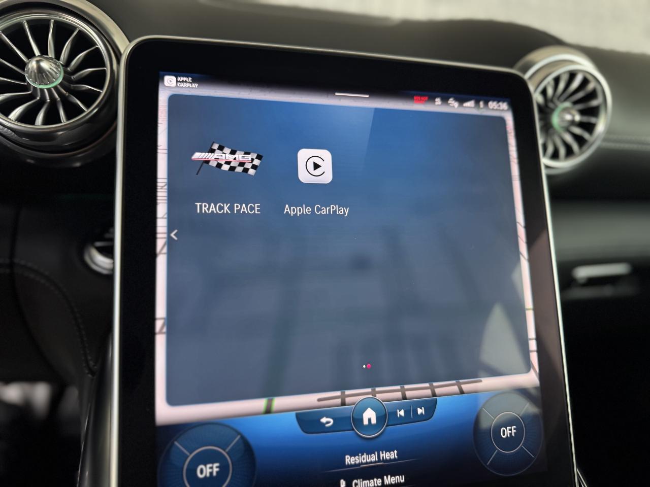 2022 Mercedes-Benz SL63 AMG ROADSTER Photo