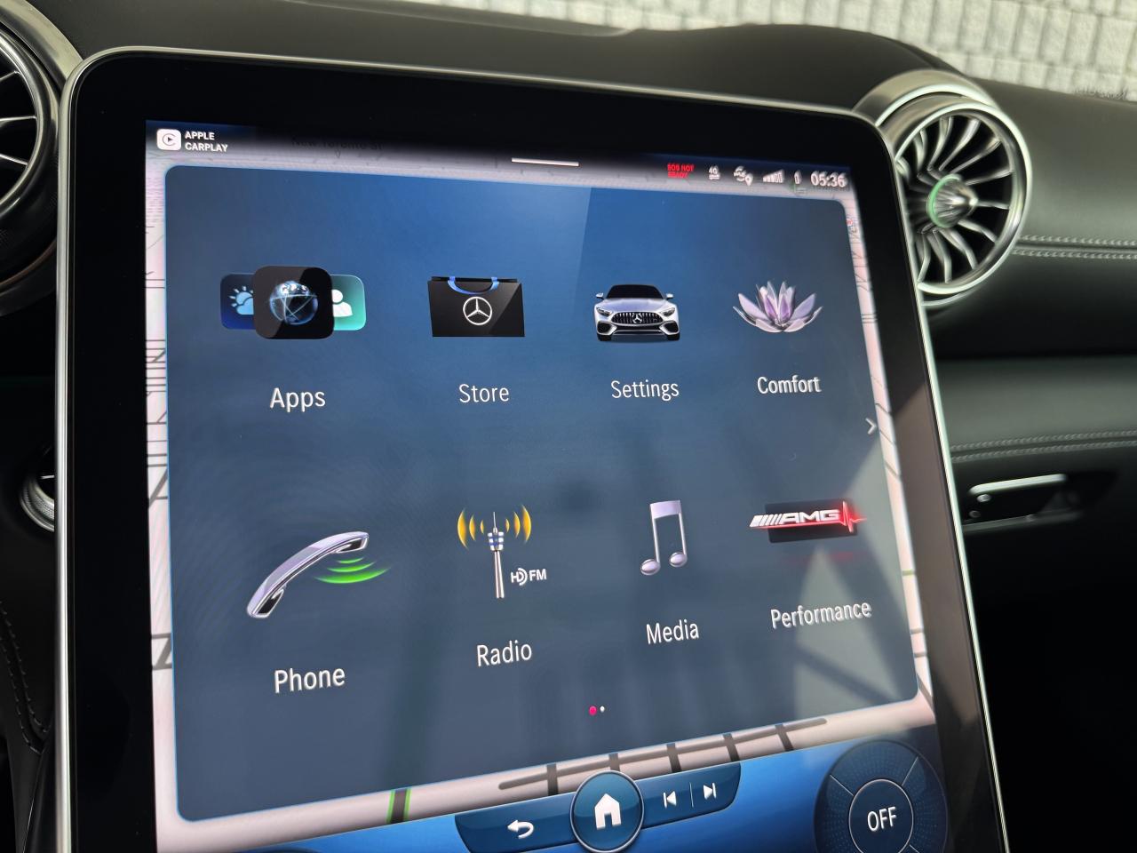 2022 Mercedes-Benz SL63 AMG ROADSTER Photo