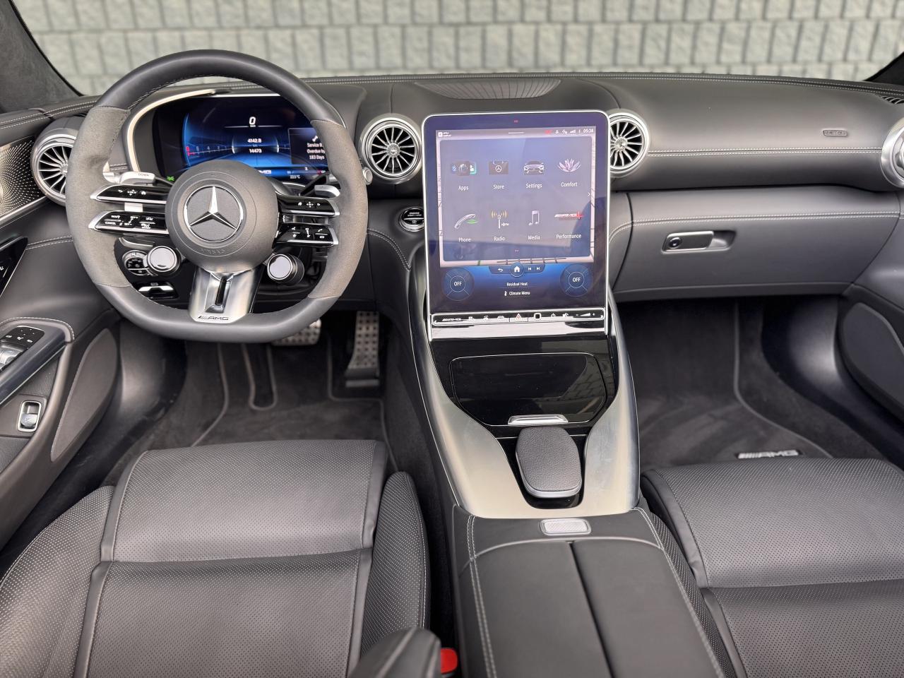 2022 Mercedes-Benz SL63 AMG ROADSTER Photo