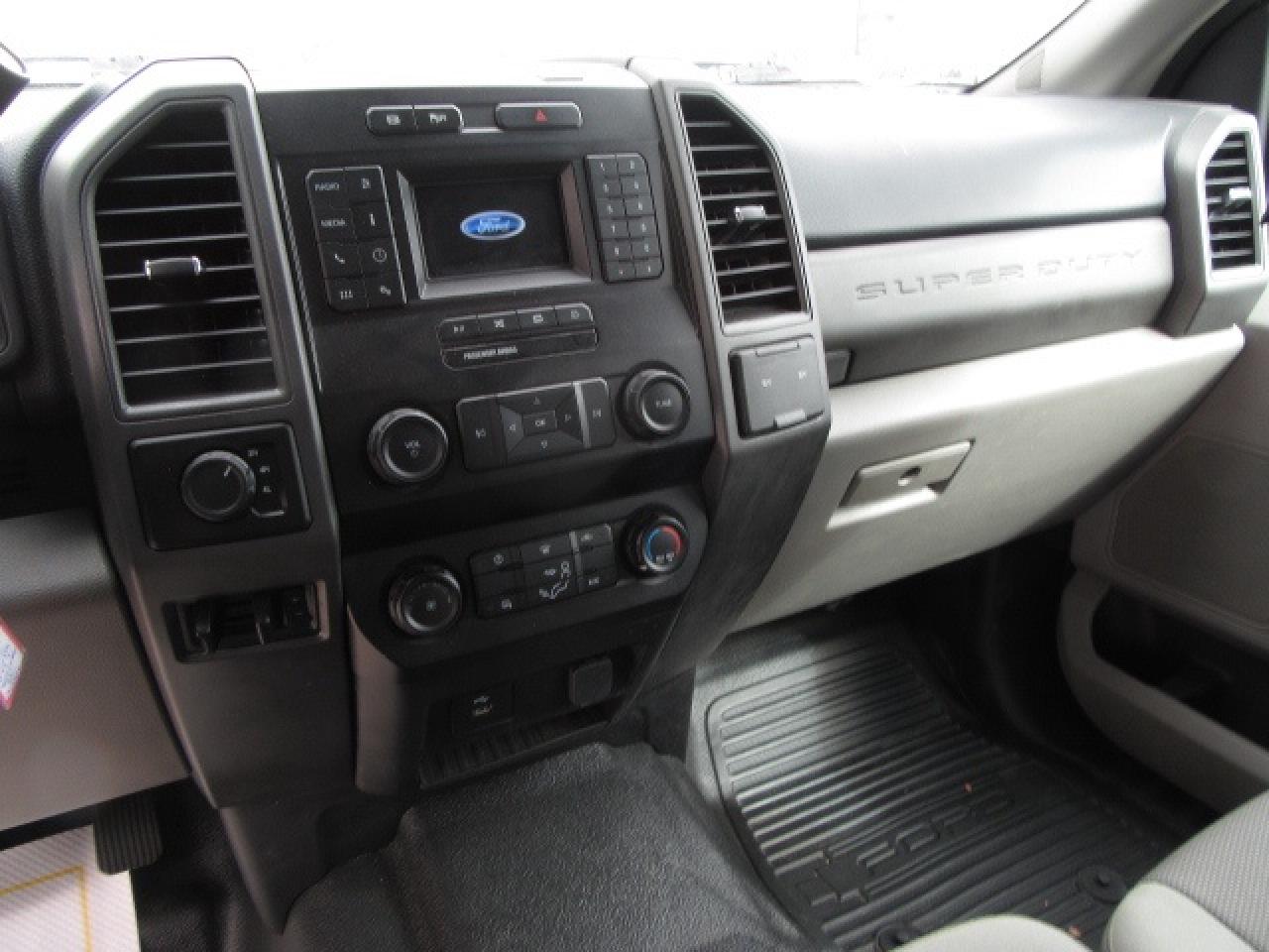 2021 Ford F-550 DIESEL 4X4 CREW CAB NEW SERVICE BODY & CRANE Photo