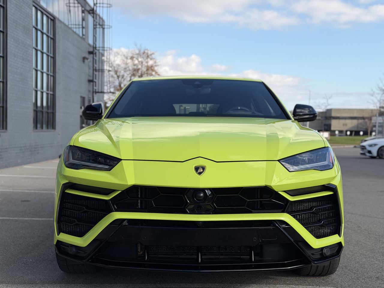 2022 Lamborghini Urus URUS Photo