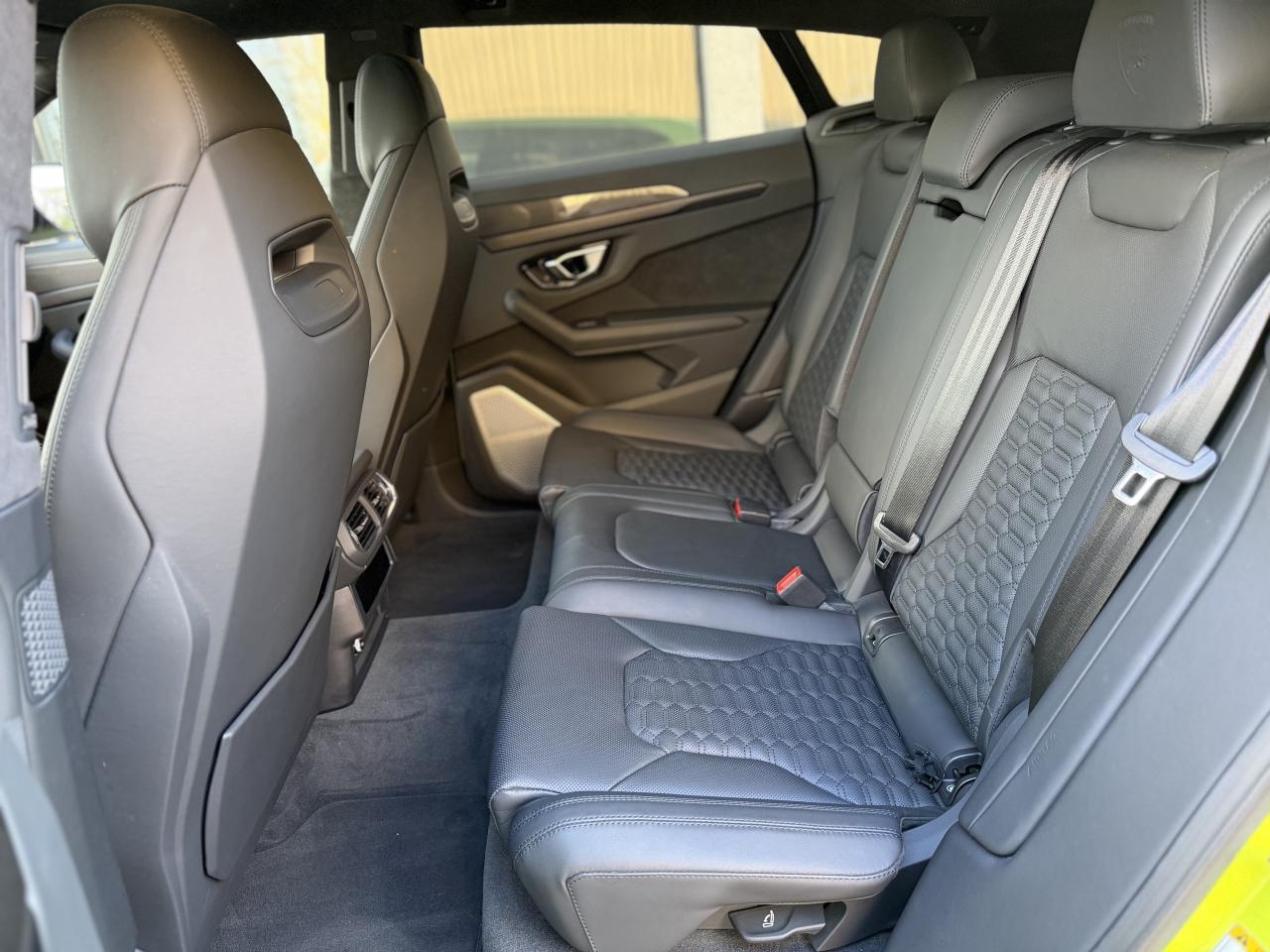 2022 Lamborghini Urus URUS Photo