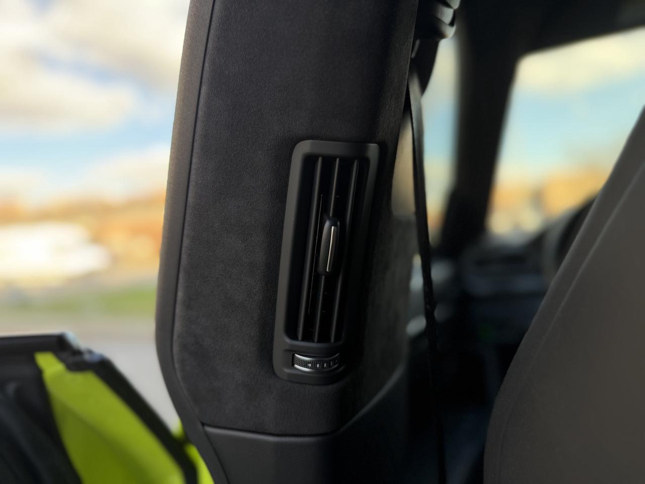 2022 Lamborghini Urus URUS Photo