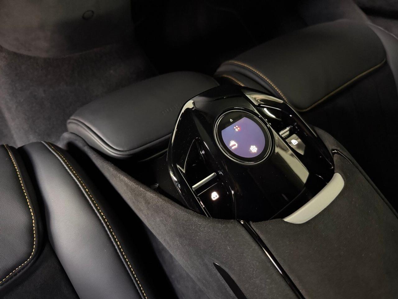 2024 Ferrari Purosangue AWD FERRARI Photo