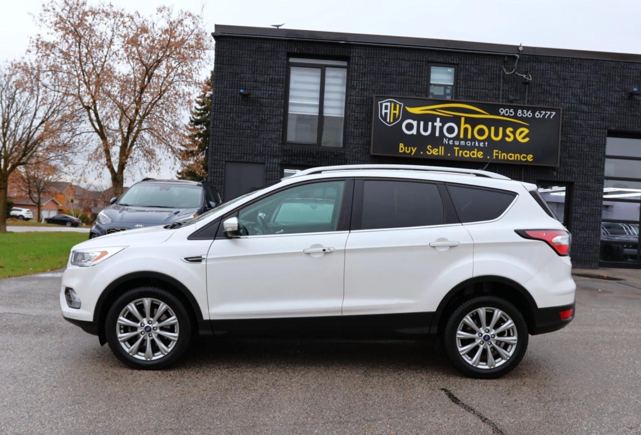 2018 Ford Escape TITANIUM-AWD/NAV/LEATHER/PANOROOF/B CAM/KEYLESS/R Photo