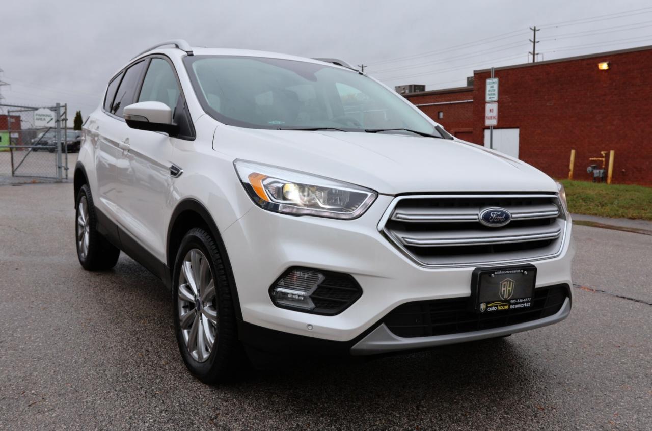 2018 Ford Escape TITANIUM-AWD/NAV/LEATHER/PANOROOF/B CAM/KEYLESS/R Photo