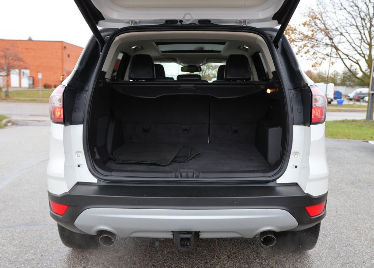 2018 Ford Escape TITANIUM-AWD/NAV/LEATHER/PANOROOF/B CAM/KEYLESS/R Photo