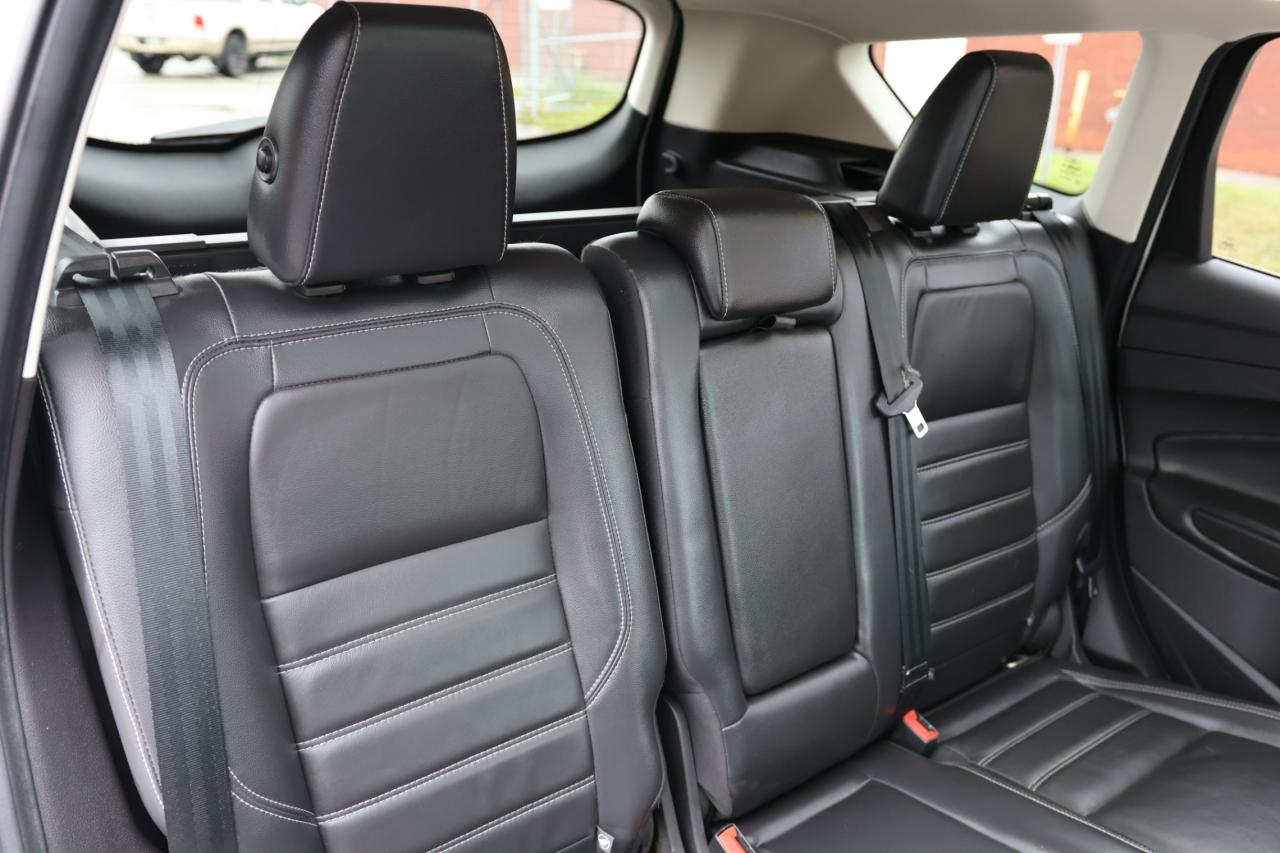 2018 Ford Escape TITANIUM-AWD/NAV/LEATHER/PANOROOF/B CAM/KEYLESS/R Photo