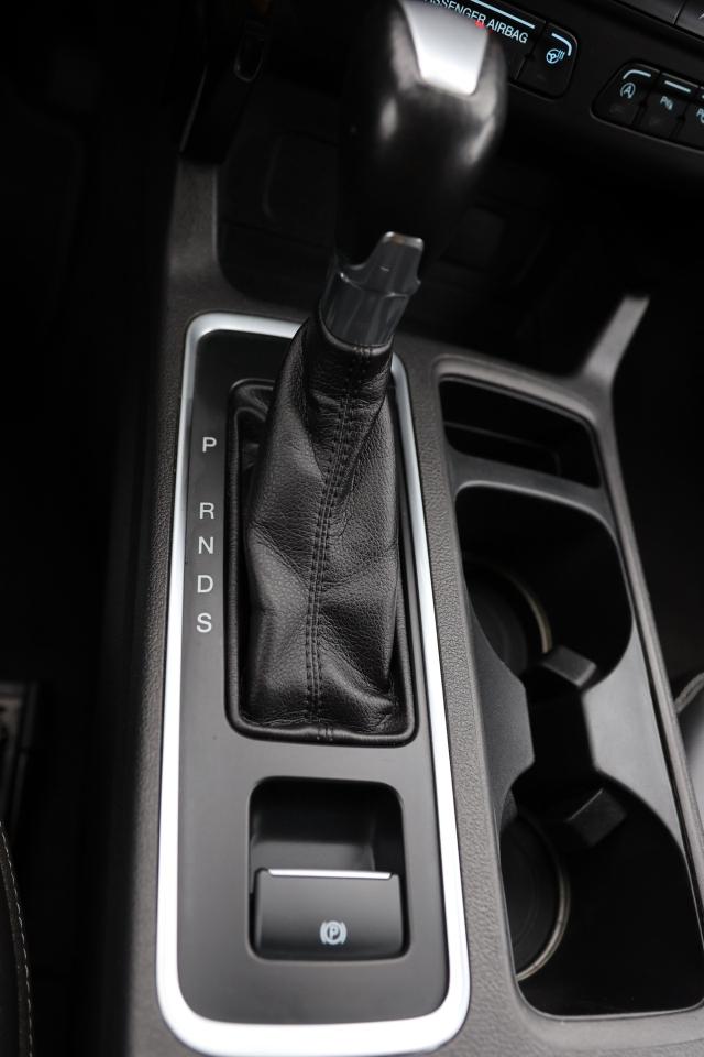 2018 Ford Escape TITANIUM-AWD/NAV/LEATHER/PANOROOF/B CAM/KEYLESS/R Photo