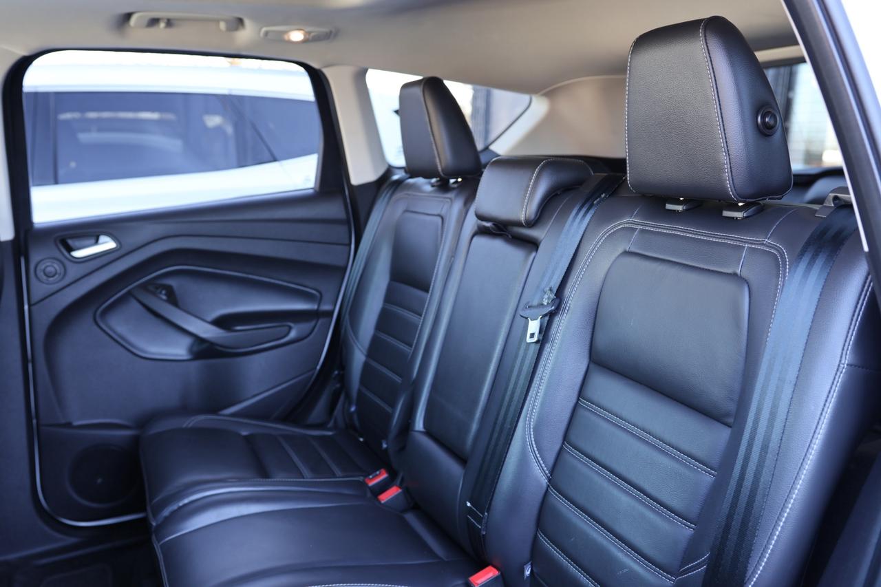 2018 Ford Escape TITANIUM-AWD-R STARTER/NAV/LEATHER/PANOROOF/BCAM/K Photo